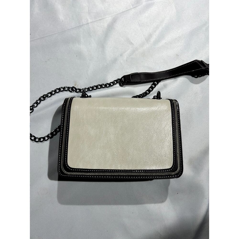 White "Fabulous" Bee Cross-body Bag 8.5x5.5x3 - Picture 5 of 9